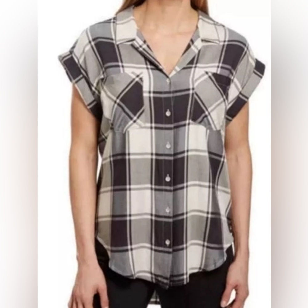 Jachs Girlfriend Top Women's Med White Black Plaid Button Up Cuffed Cap Sleeve